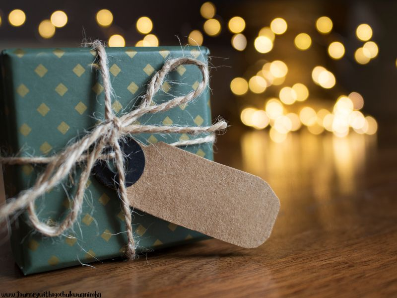 Make DIY Gift Tags for Things To Enjoy at Home This December