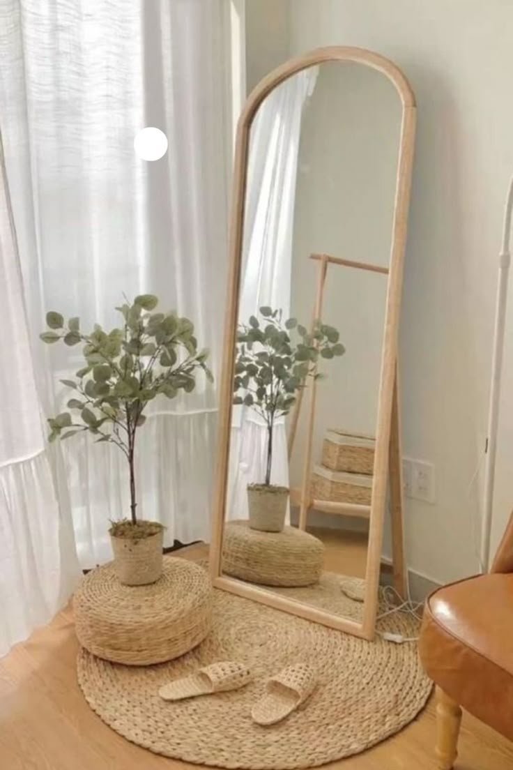 frame of your mirror,